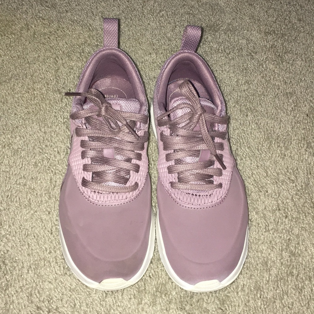 Women’s Nike AirMax Thea
